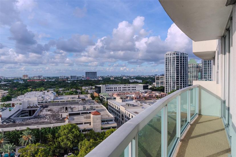 Picture of 2889 Mcfarlane Rd # 1511, Miami FL 33133