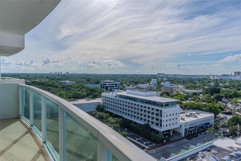 Picture of 2889 Mcfarlane Rd # 1511, Miami FL 33133