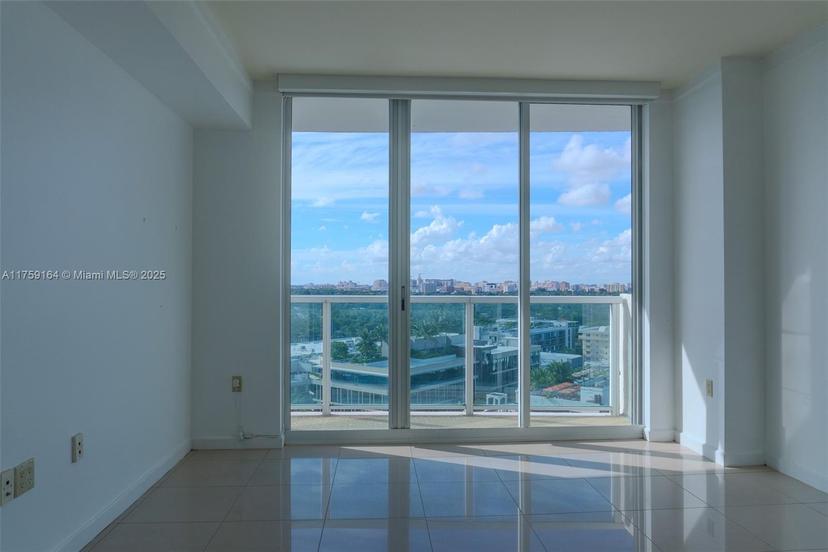 Picture of 2889 Mcfarlane Rd # 1511, Miami FL 33133