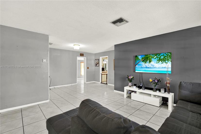Picture of 7850 W 16Th Ave, Hialeah FL 33014