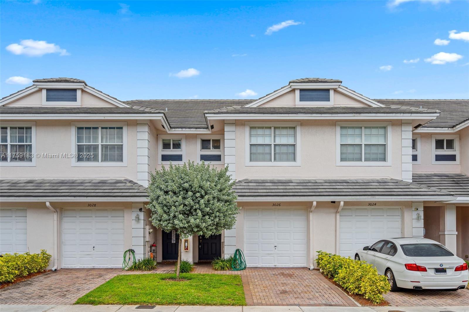 Picture of 3026 NW 30 Ave # 0, Oakland Park, FL 33311