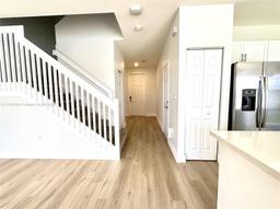 Picture of 3318 W 100Th Ter # 3318, Hialeah, FL 33018