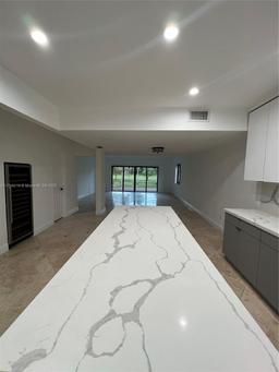 Picture of 9008 SW 62Nd Ter # A, Miami, FL 33173