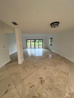 Picture of 9008 SW 62Nd Ter # A, Miami, FL 33173