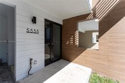 Picture of 5535 W Oak Way # 5535, Dania Beach, FL 33314