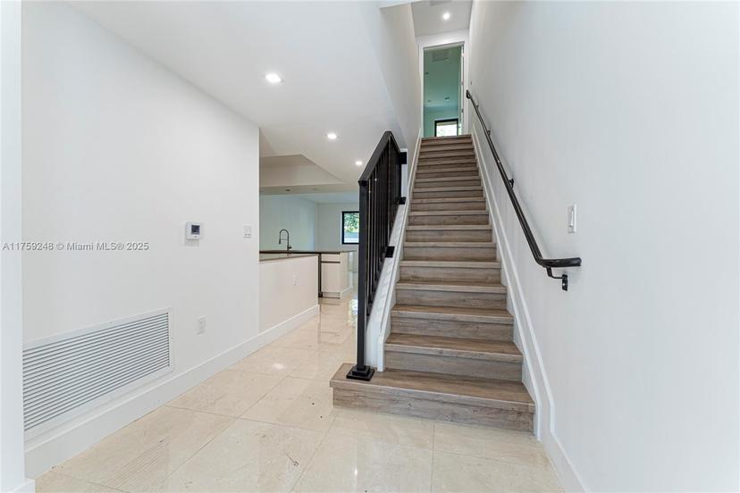 Picture of 5535 W Oak Way # 5535, Dania Beach FL 33314