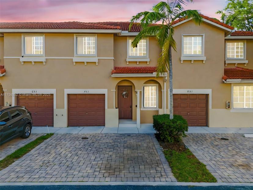 Picture of 21007 NW 14Th Pl # 7, Miami Gardens FL 33169