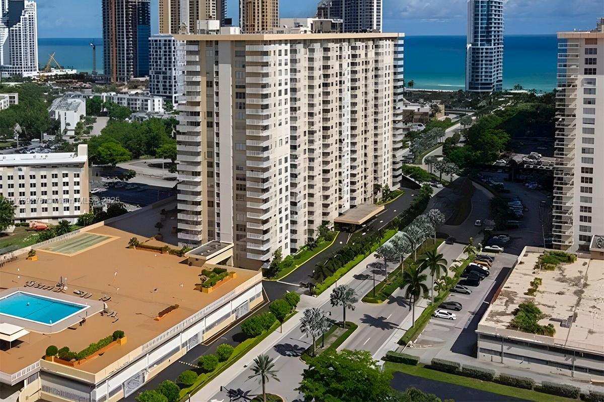 Picture of 231 174Th St # M18, Sunny Isles Beach, FL 33160