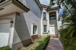 Picture of 10773 NW 69Th Ter, Doral, FL 33178