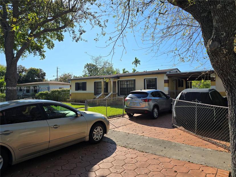 Picture of 1680 NE 159Th St, North Miami Beach FL 33162