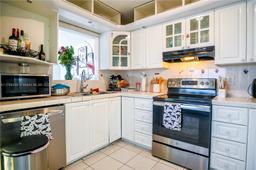 Picture of 4164 Inverrary Dr # 601, Lauderhill, FL 33319