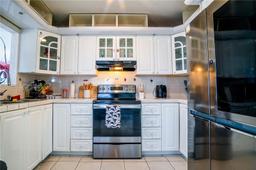 Picture of 4164 Inverrary Dr # 601, Lauderhill, FL 33319