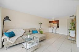 Picture of 10102 Twin Lakes Dr # A, Coral Springs, FL 33071