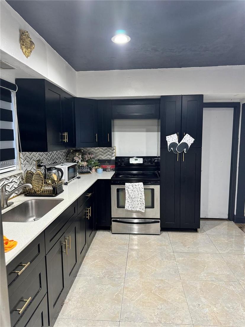Picture of 1241 NW 196Th St, Miami Gardens FL 33169
