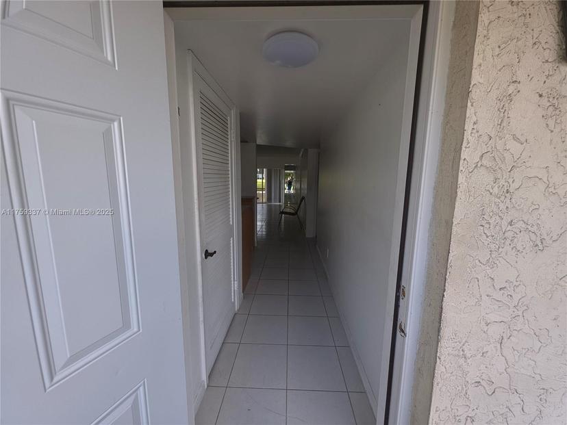 Picture of 8940 S Hollybrook Blvd # 109, Pembroke Pines FL 33025