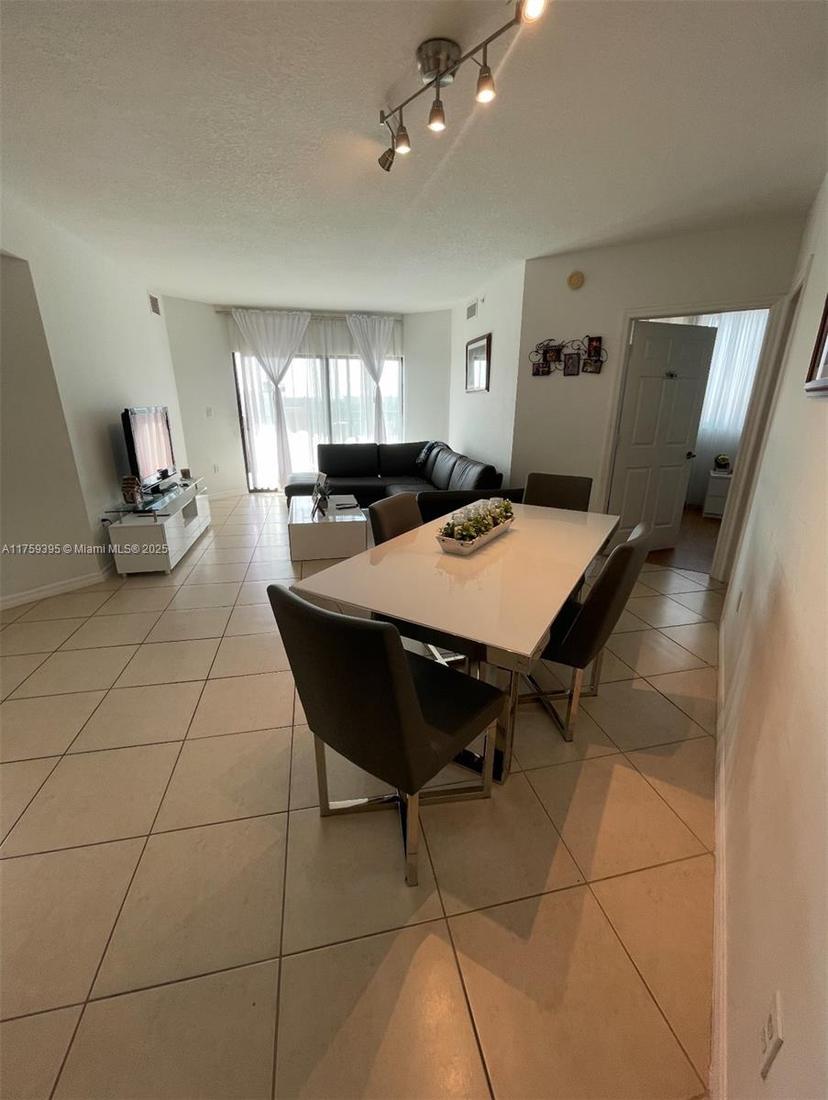Picture of 4242 NW 2Nd St # 604, Miami FL 33126