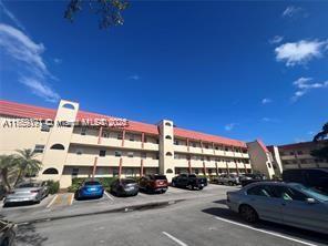 Picture of 8020 N Sunrise Lakes Dr # 108, Sunrise FL 33322