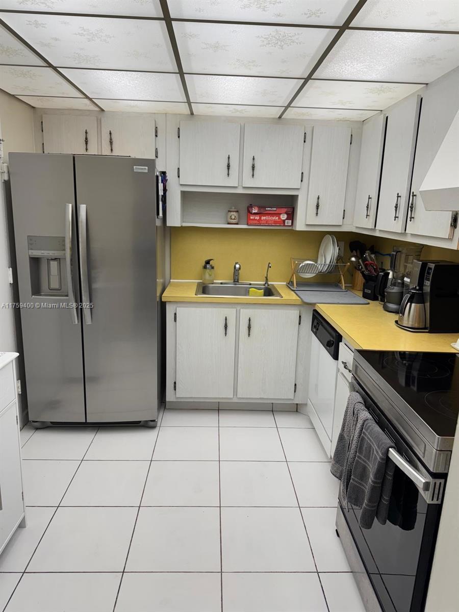 Picture of 500 Three Islands Blvd # 908, Hallandale Beach, FL 33009
