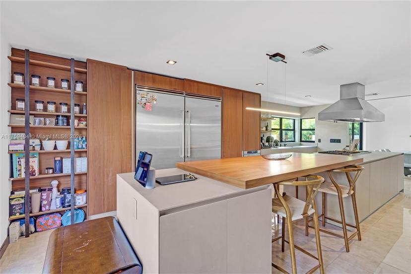 Picture of 5453 NW 94Th Doral Pl, Doral FL 33178
