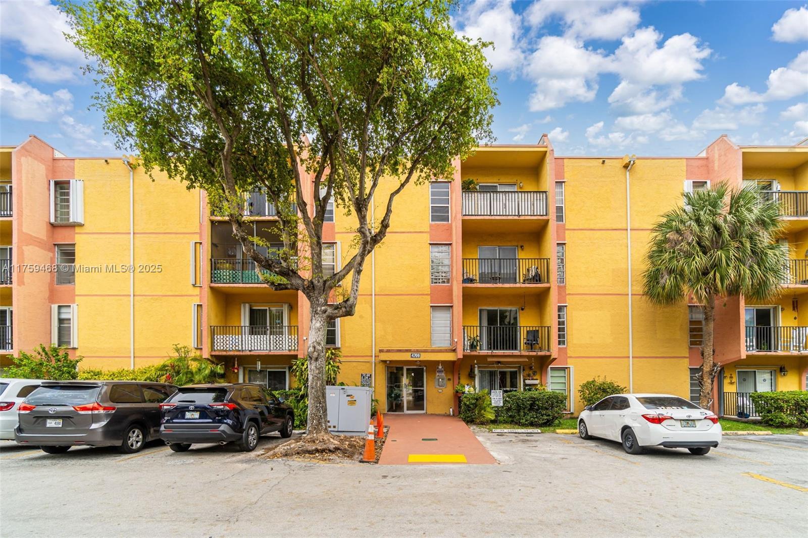 Picture of 4709 NW 7Th St # 9, Miami, FL 33126