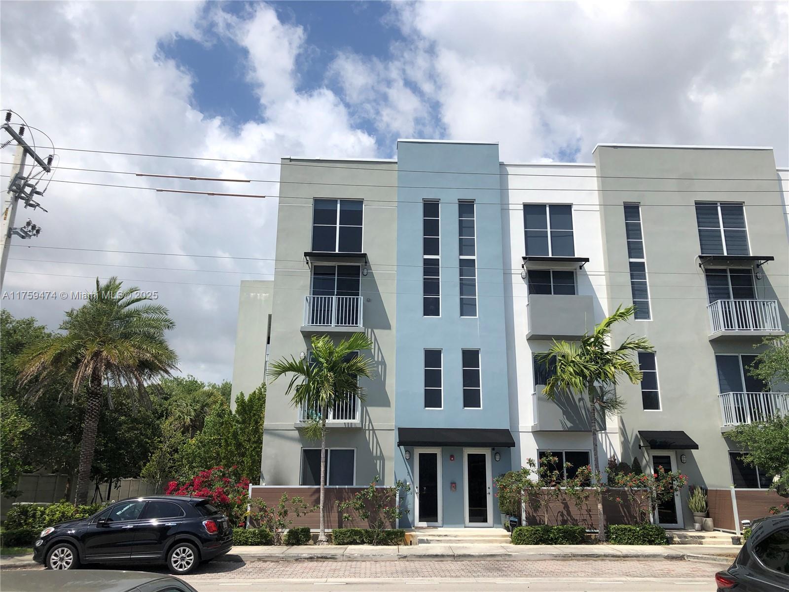 Picture of 3455 NE 5Th Ave # 1, Oakland Park, FL 33334