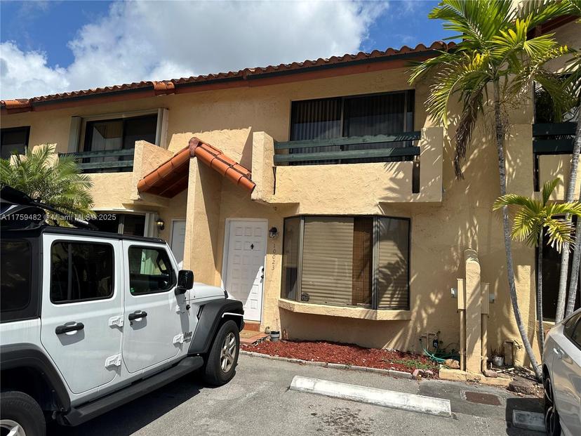 Picture of 10023 SW 77Th Ct, Miami FL 33156