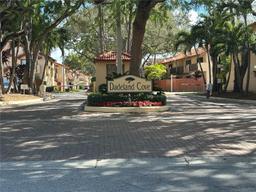 Picture of 10023 SW 77Th Ct, Miami, FL 33156