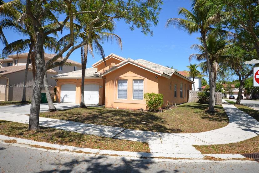 Picture of 14065 S Cypress Cove Cir., Davie FL 33325