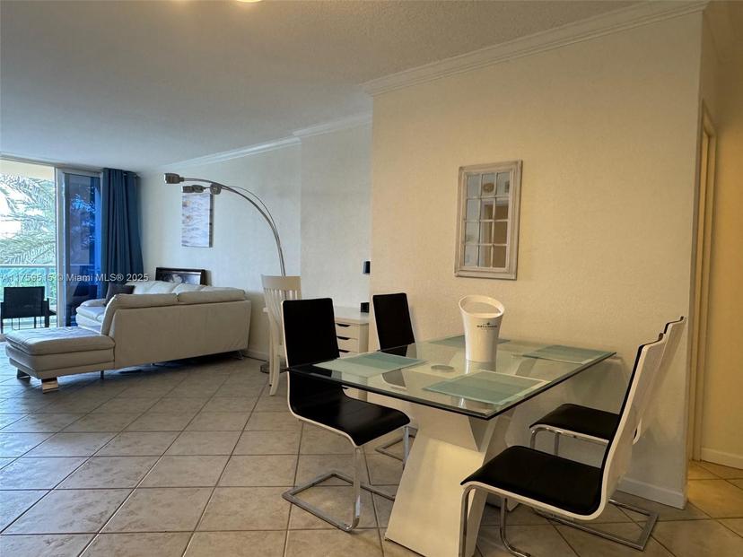 Picture of 2501 S Ocean Dr # 328, Hollywood FL 33019