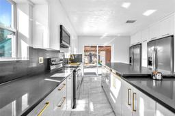 Picture of 7151 Taft St, Hollywood, FL 33024