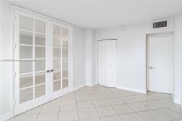 Picture of 1455 N Treasure Dr # A, North Bay Village, FL 33141