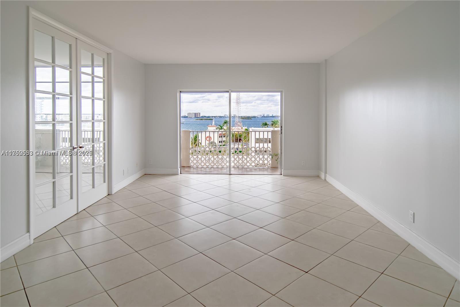 Picture of 1455 N Treasure Dr # A, North Bay Village, FL 33141