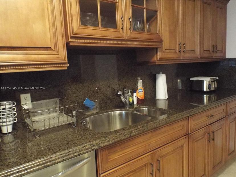 Picture of 1904 S Ocean Dr # 604, Hallandale Beach FL 33009