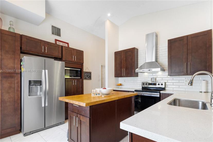 Picture of 13024 SW 107Th Ter, Miami FL 33186