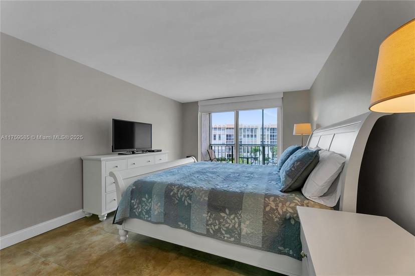 Picture of 501 Three Islands Blvd # 306, Hallandale Beach FL 33009