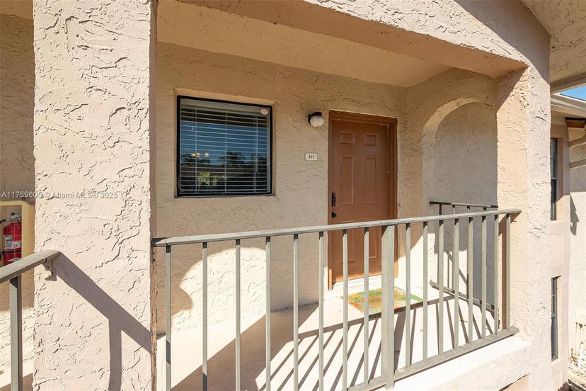 Picture of 9539 Boca Cove Cir # 111, Boca Raton FL 33428