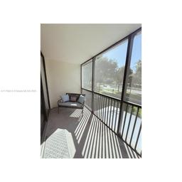 Picture of 3101 N Country Club Dr # 209, Aventura, FL 33180