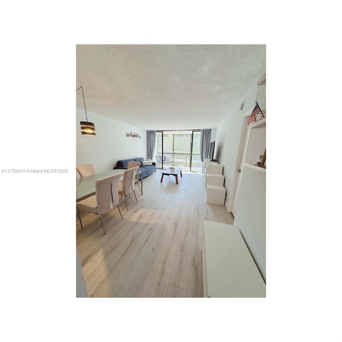 Picture of 3101 N Country Club Dr # 209, Aventura, FL 33180