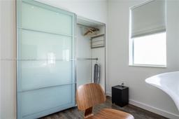 Picture of 1244 Pennsylvania Ave # 203, Miami Beach, FL 33139