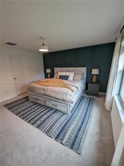 Picture of 6001 Woods Edge Cir, Riviera Beach, FL 33410