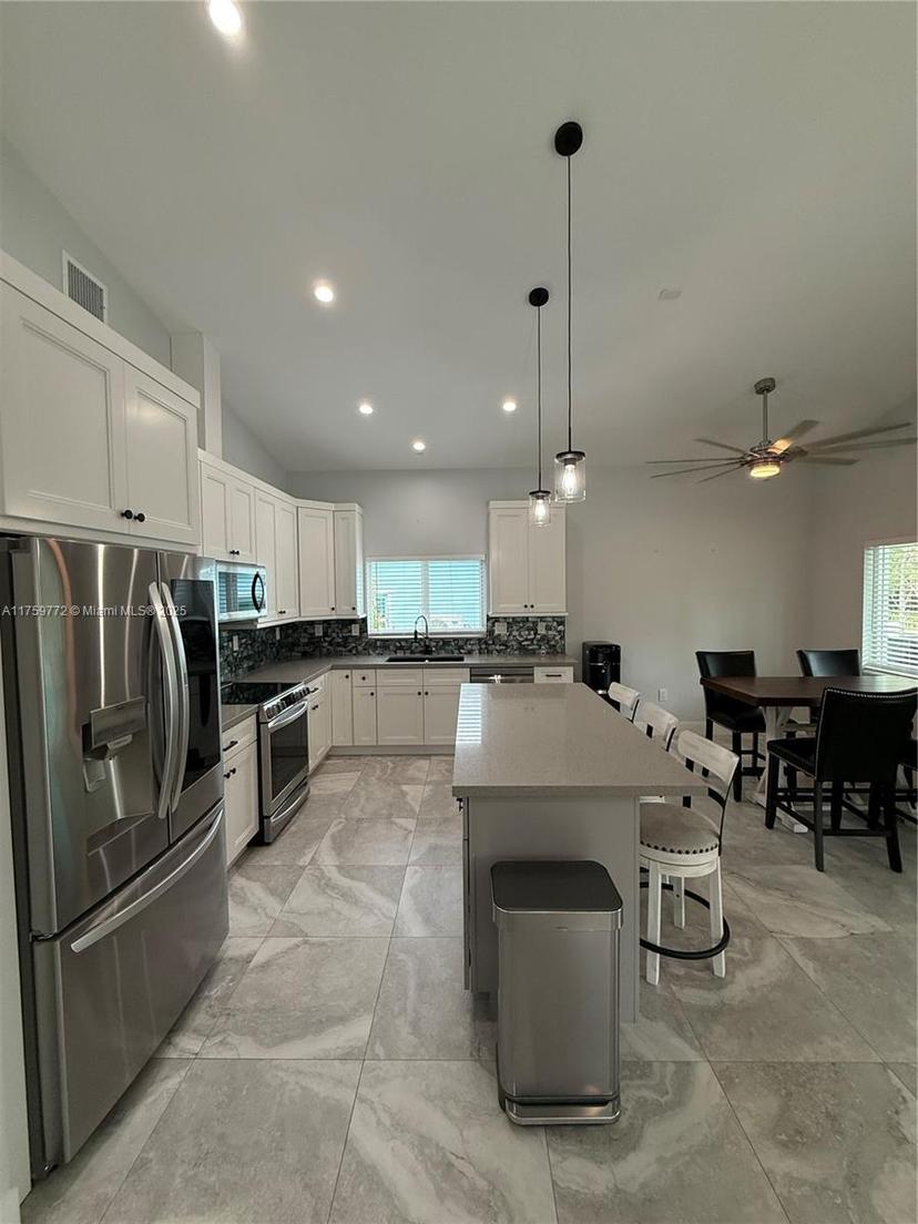 Picture of 811 La Paloma Rd, Key Largo FL 33037