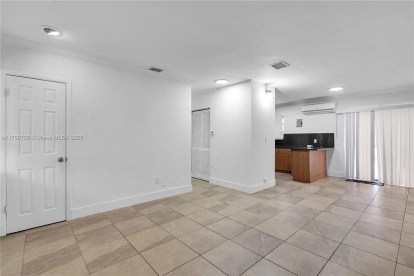 Picture of 2810 NW 171St Ter, Miami Gardens FL 33056
