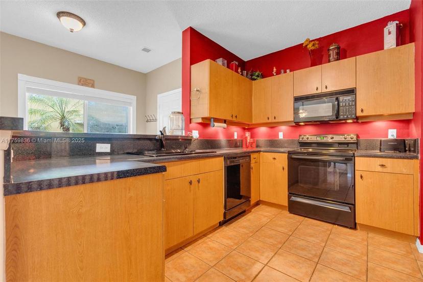 Picture of 1845 SW 102Nd Way # 1845, Miramar FL 33025