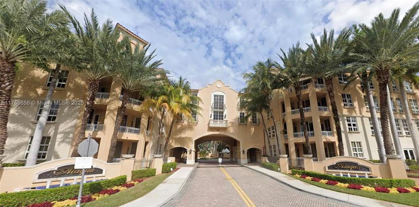 Picture of 3001 NE 185Th St # 616, Aventura FL 33180
