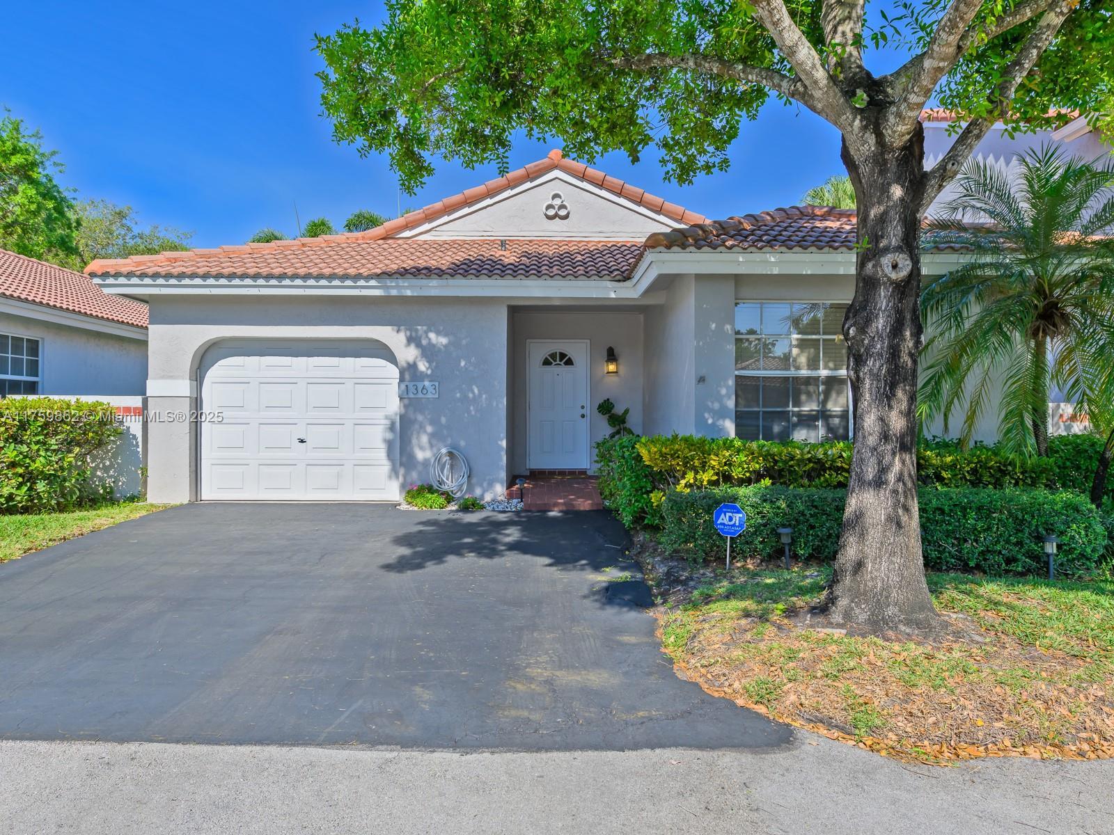 Picture of 1363 Seagrape Cir, Weston, FL 33326
