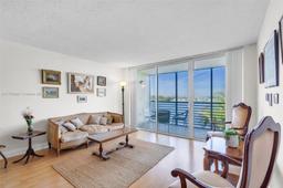 Picture of 1175 NE Miami Gardens Dr # 610, Miami, FL 33179