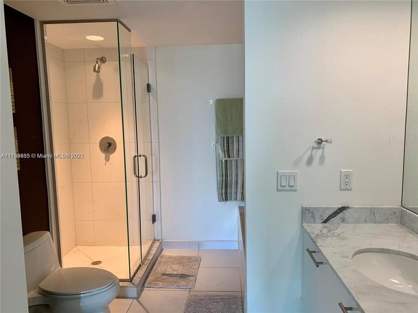 Picture of 55 SE 6Th St # 3305, Miami FL 33131
