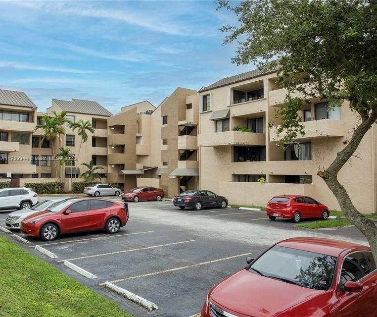 Picture of 10845 SW 112Th Ave # 312, Miami, FL 33176