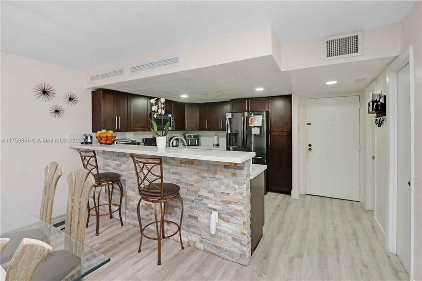 Picture of 10852 N Kendall Dr # 317, Miami FL 33176