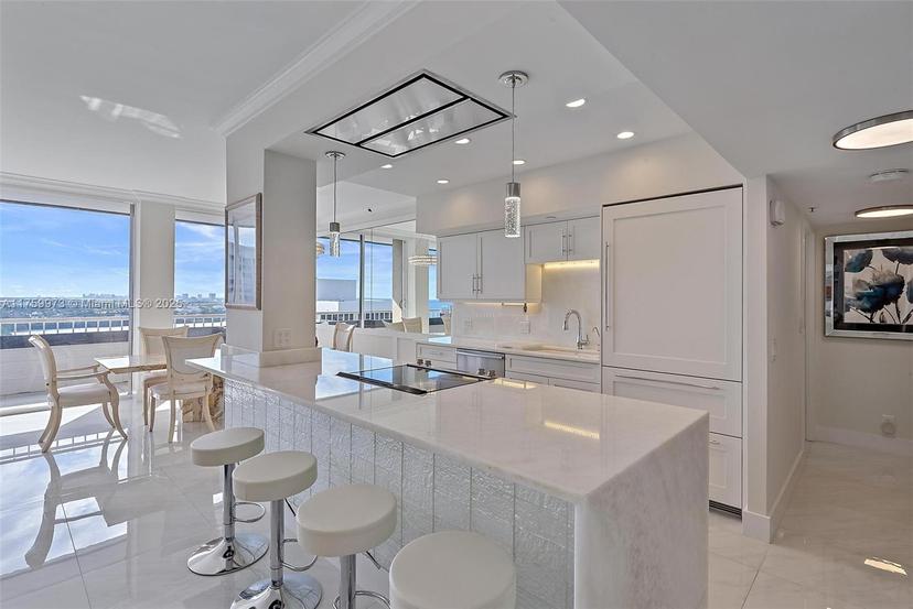 Picture of 5280 N Ocean Drive # 16F, Singer Island FL 33404